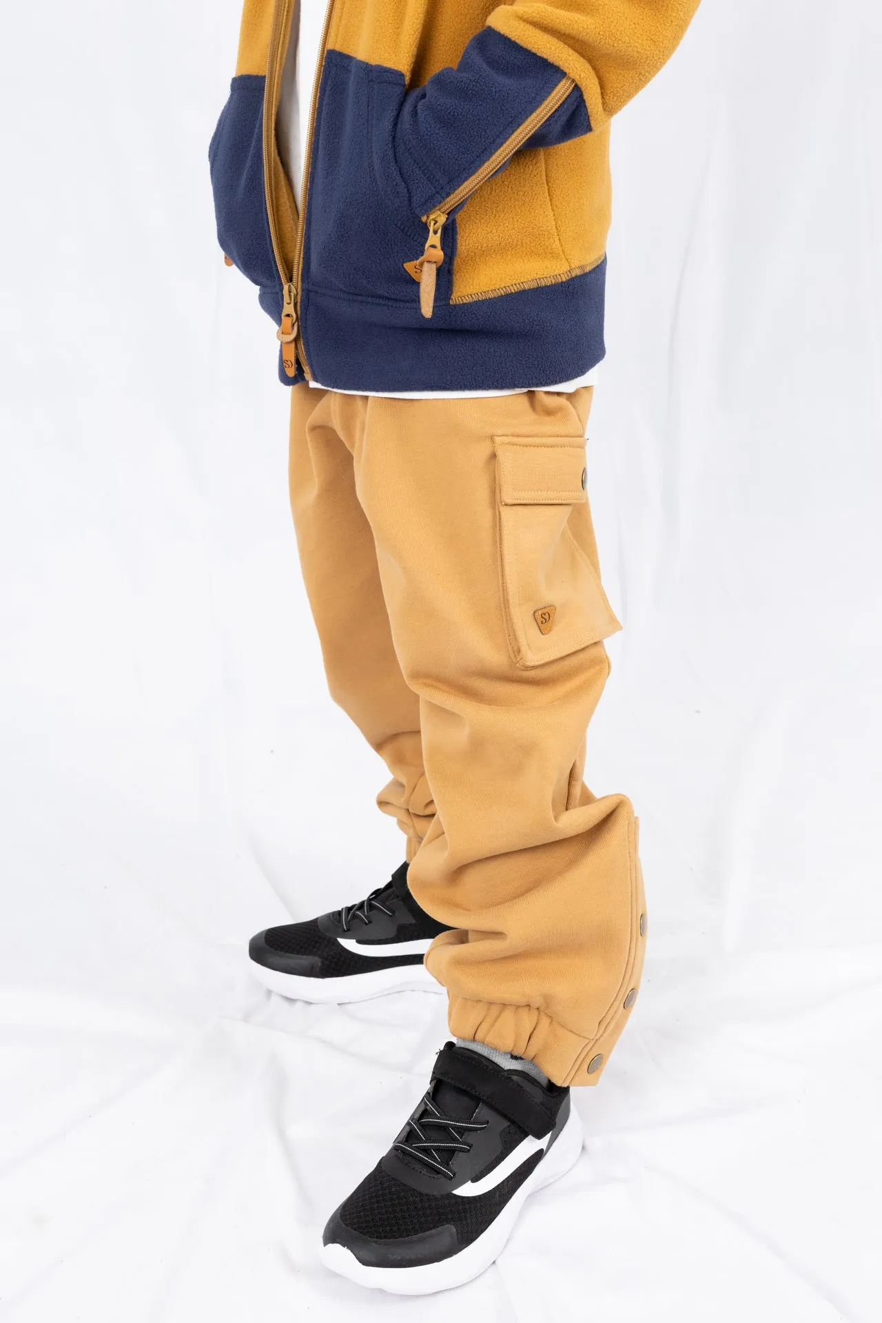 Adaptive Kids Cargo Joggers: Adjustable Elastic Waist & Side Zipper for Easy Undressing