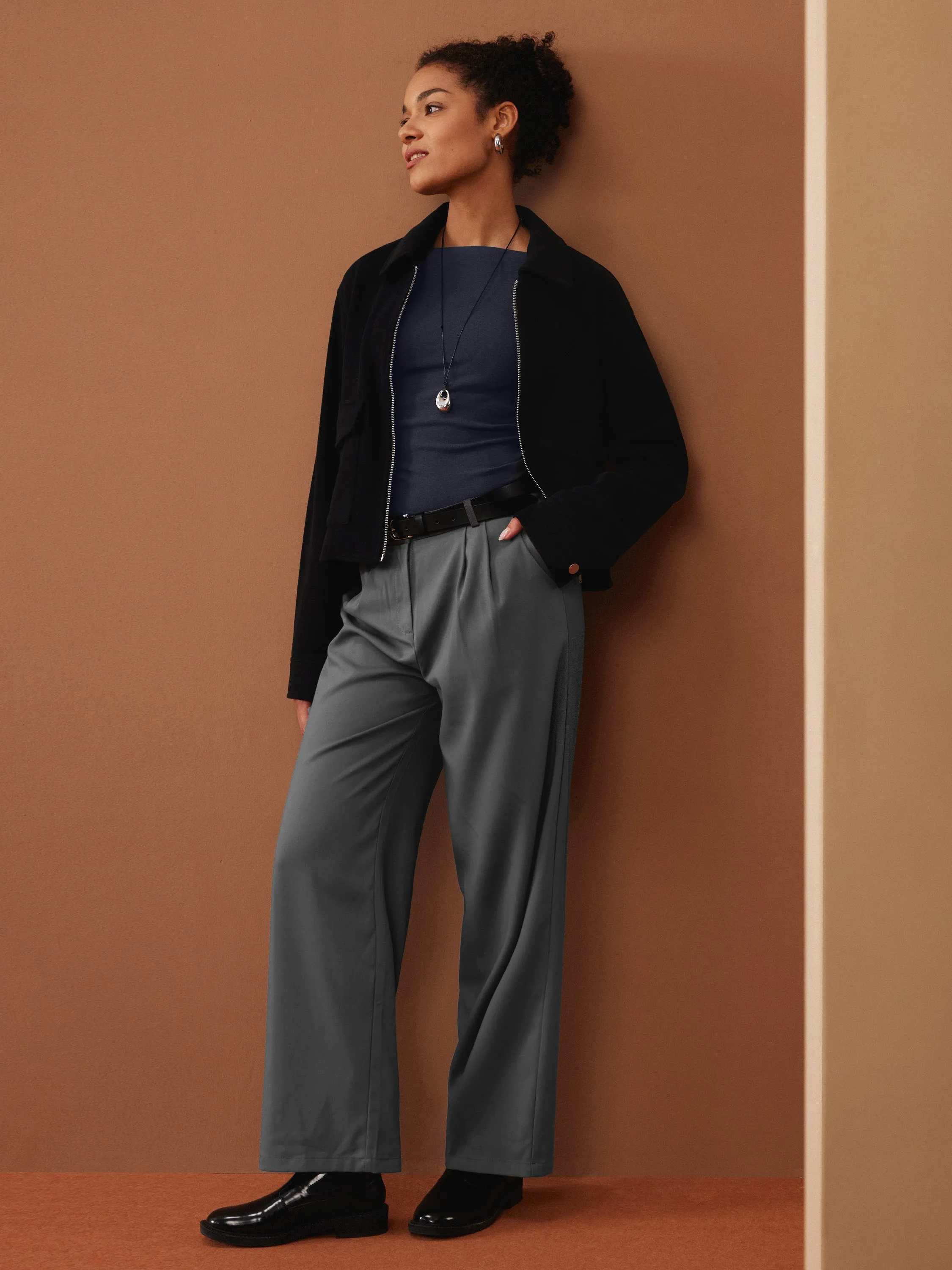 Effortless Wide-leg Tailored Pant