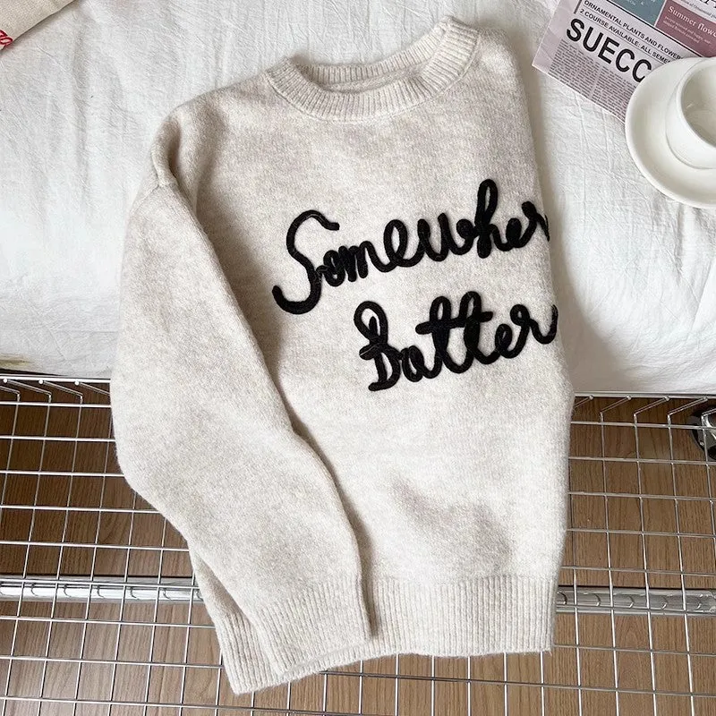 embroidery round neck pullover sweater     S4702